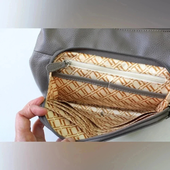 Tignanello cross body bag - Picture 12 of 12